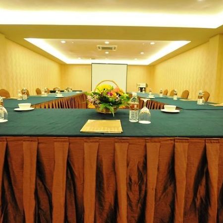 11@Century Hotel 新山 外观 照片